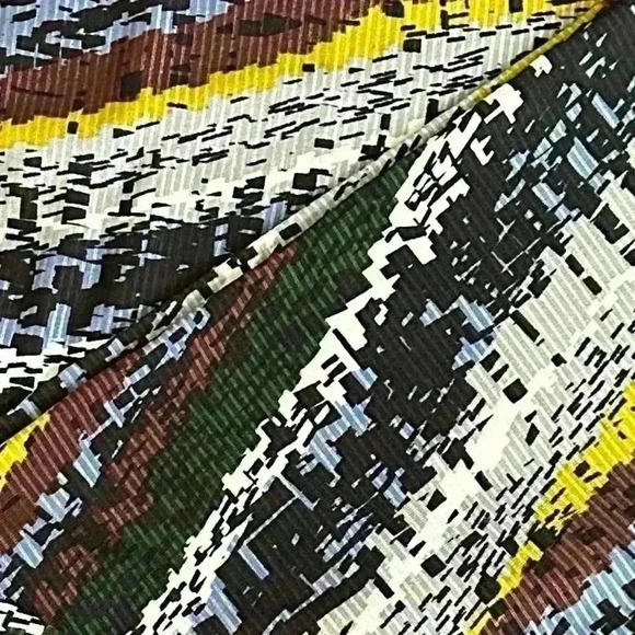 FREE 🆕Multi Coloured Leggings - Picture 2 of 11